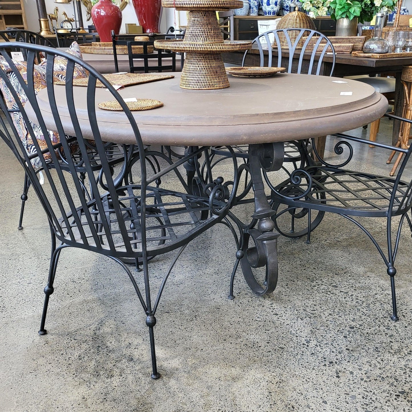 Alfresco Dining Table Round Indoor/outdoor