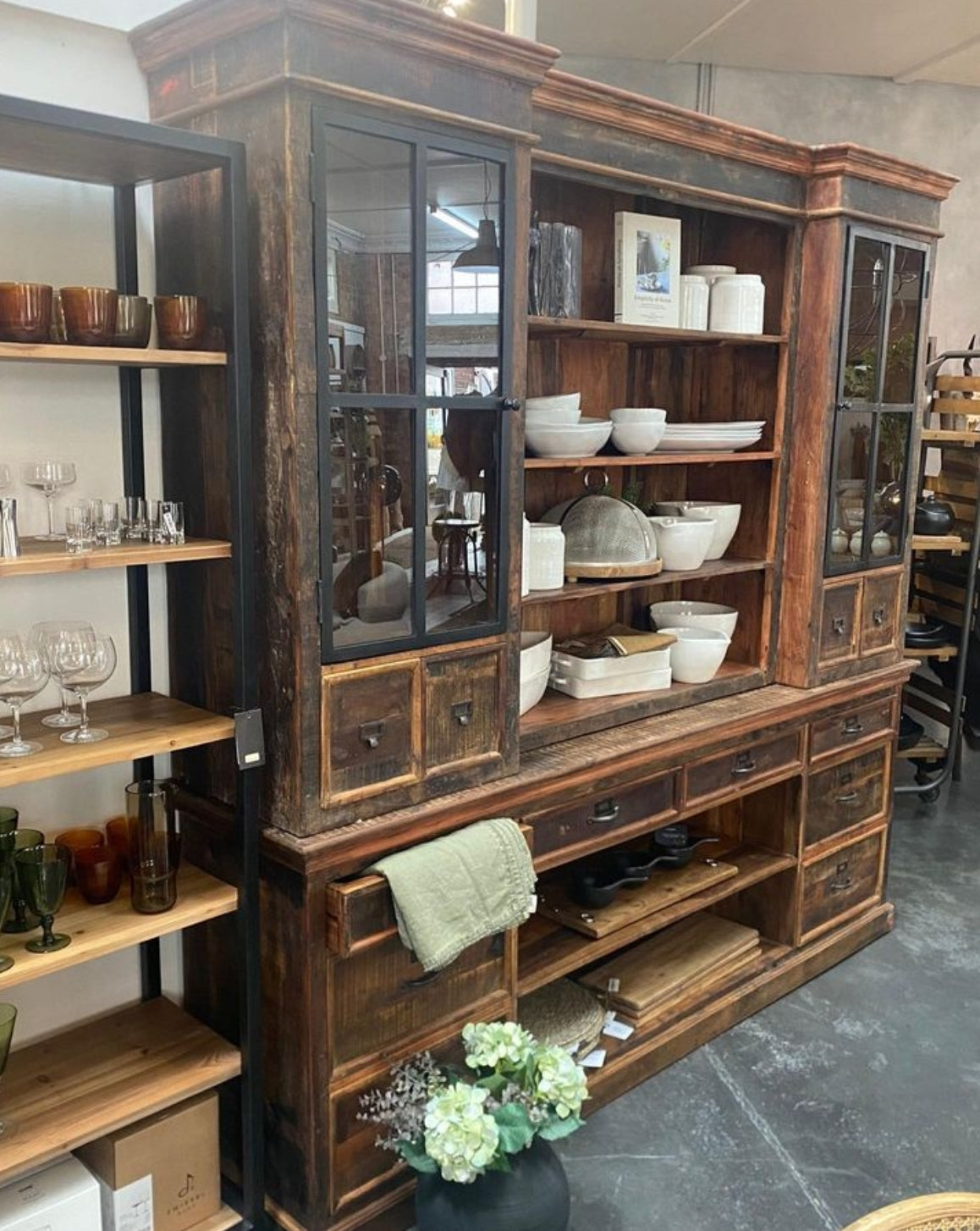 Display Cabinet XL | XL Bookshelf