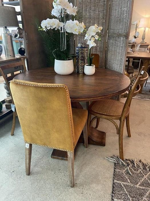 Bosquet Pedestal Round Dining Table 1200