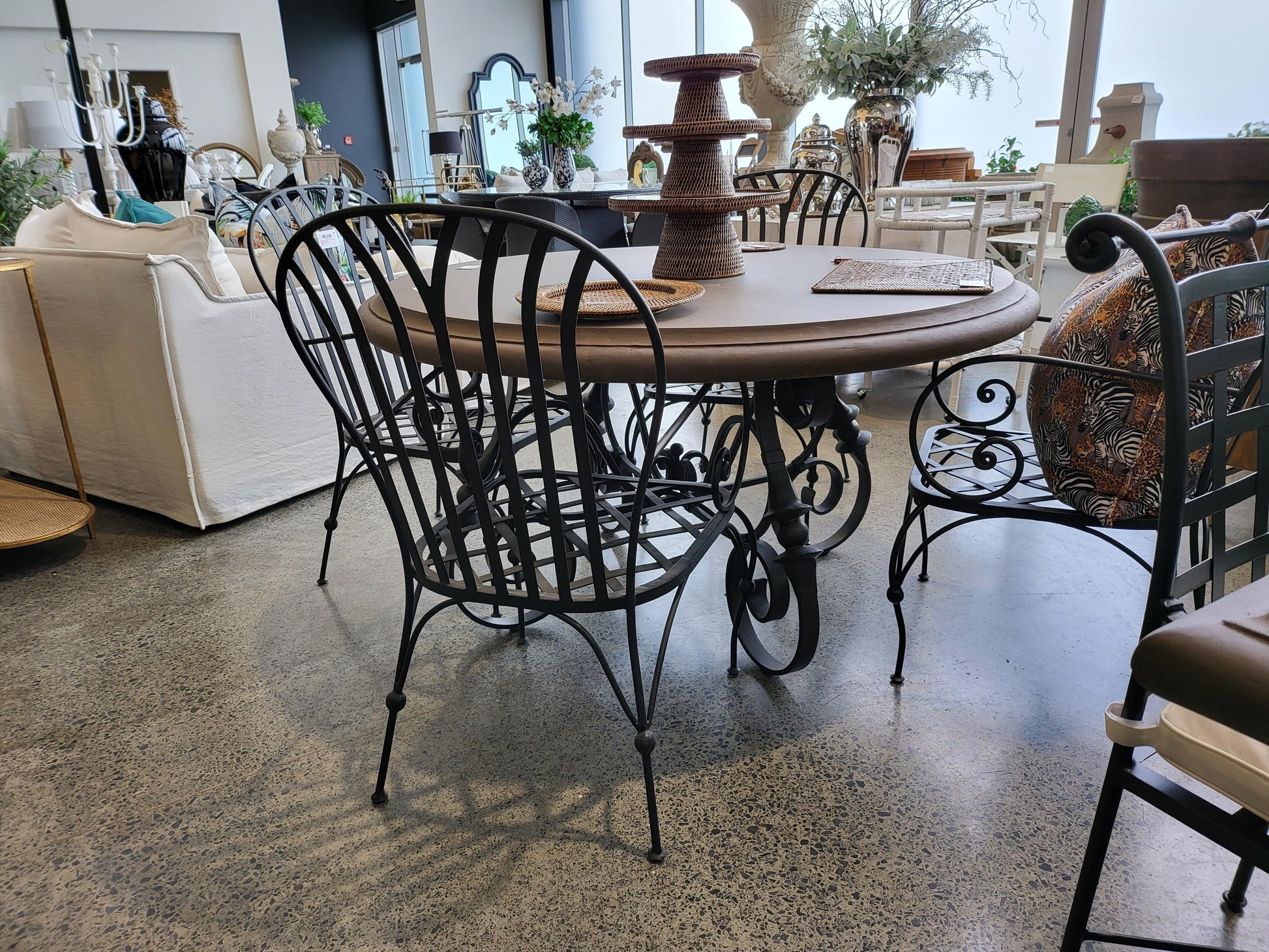 Alfresco Dining Table Round Indoor/outdoor