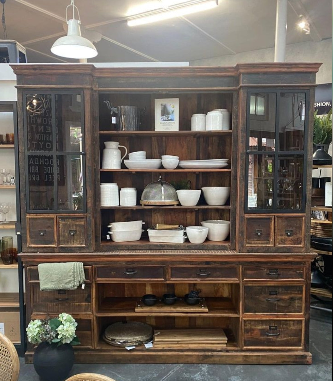 Display Cabinet XL | XL Bookshelf